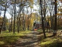 �~�n�ɐڂ��铹�H